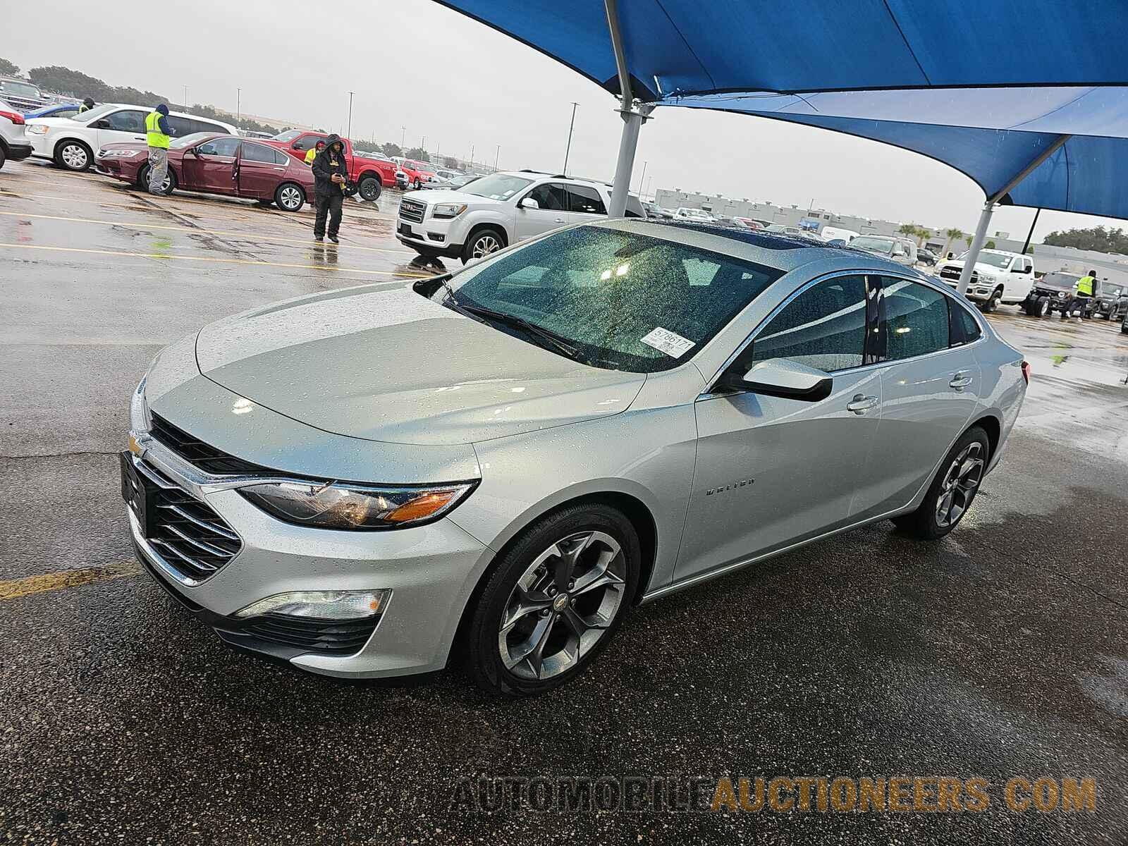 1G1ZD5ST0NF117123 Chevrolet Malibu LT 2022