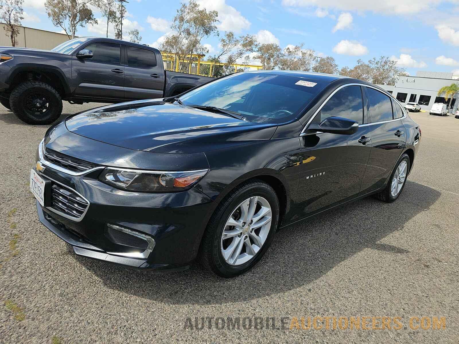 1G1ZD5ST1JF126584 Chevrolet Malibu LT 2018