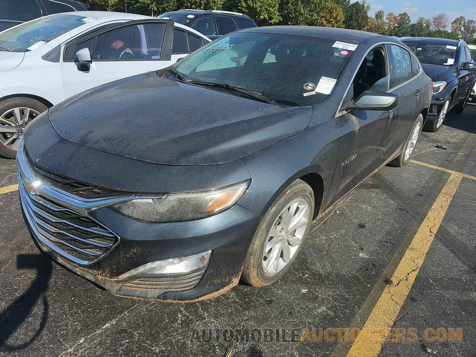 1G1ZD5ST1KF157349 Chevrolet Malibu LT 2019