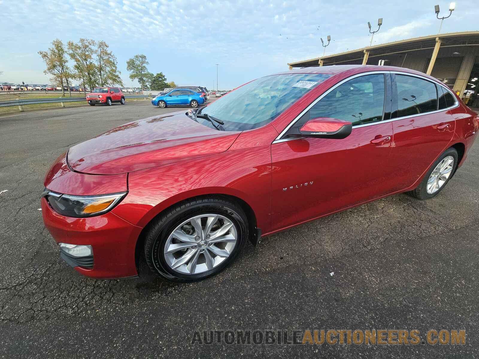 1G1ZD5ST1KF157559 Chevrolet Malibu LT 2019