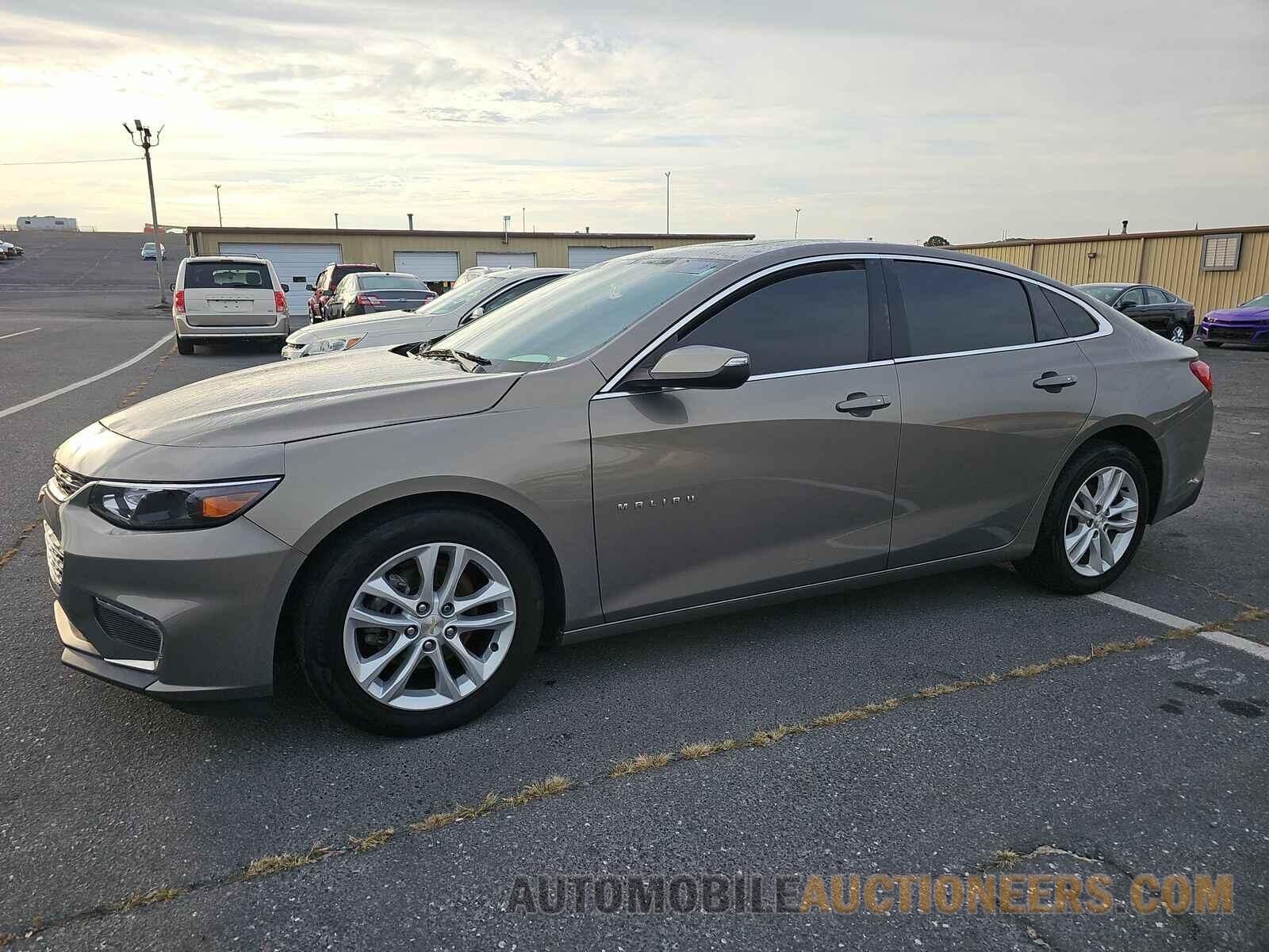 1G1ZD5ST2JF122740 Chevrolet Malibu LT 2018