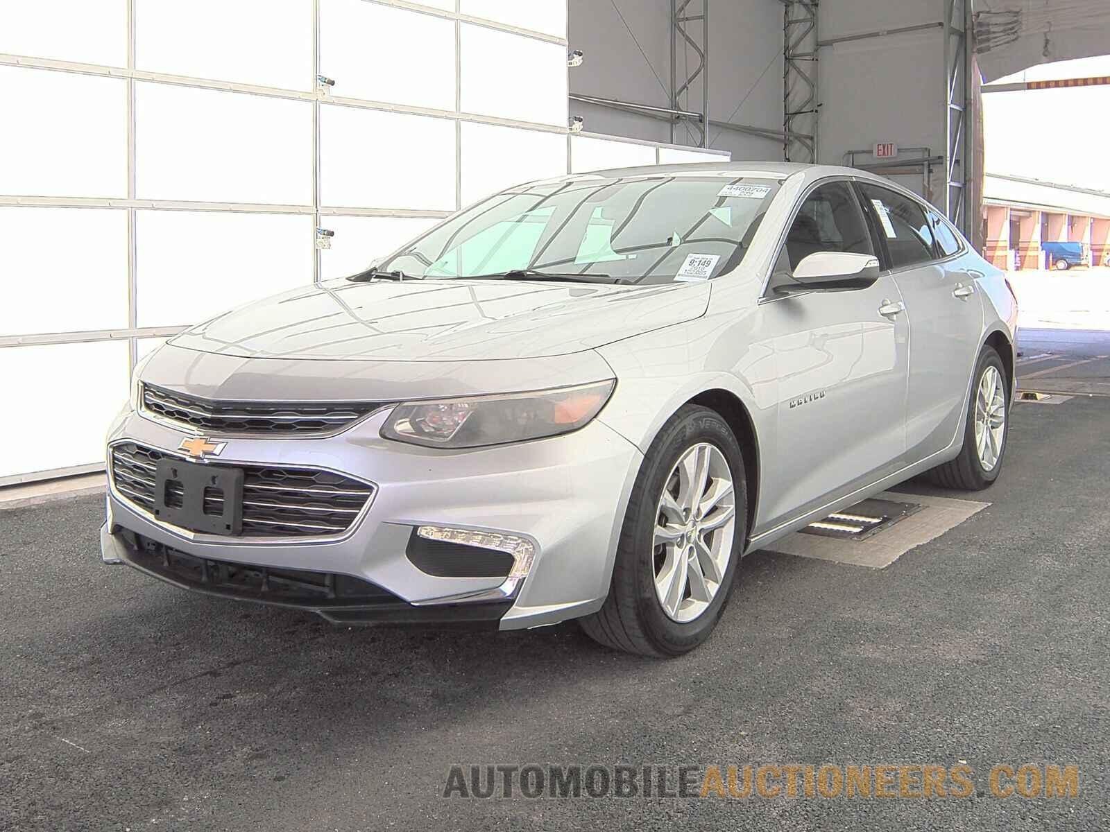 1G1ZD5ST2JF150893 Chevrolet Malibu LT 2018