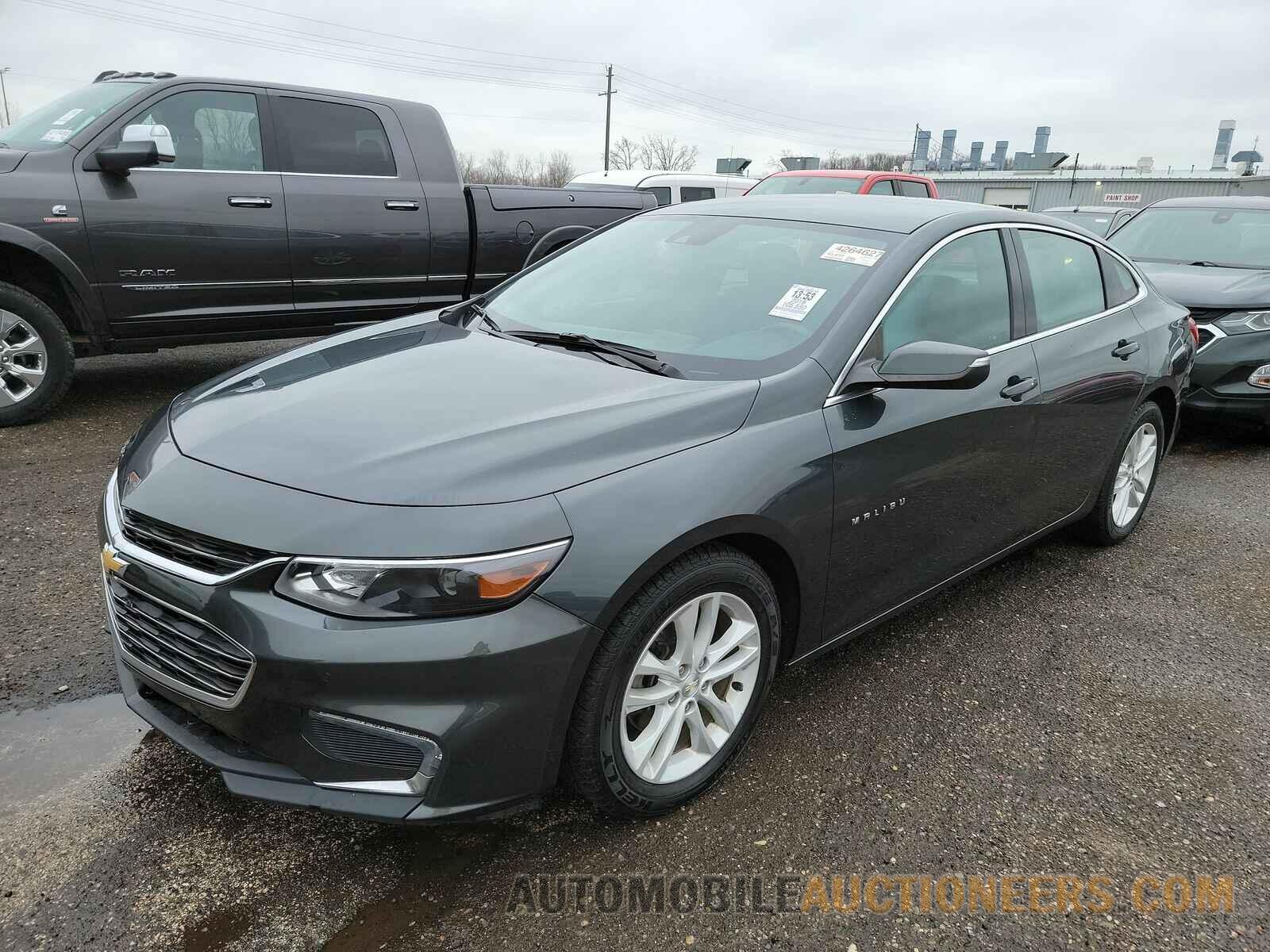 1G1ZD5ST2JF195865 Chevrolet Malibu LT 2018