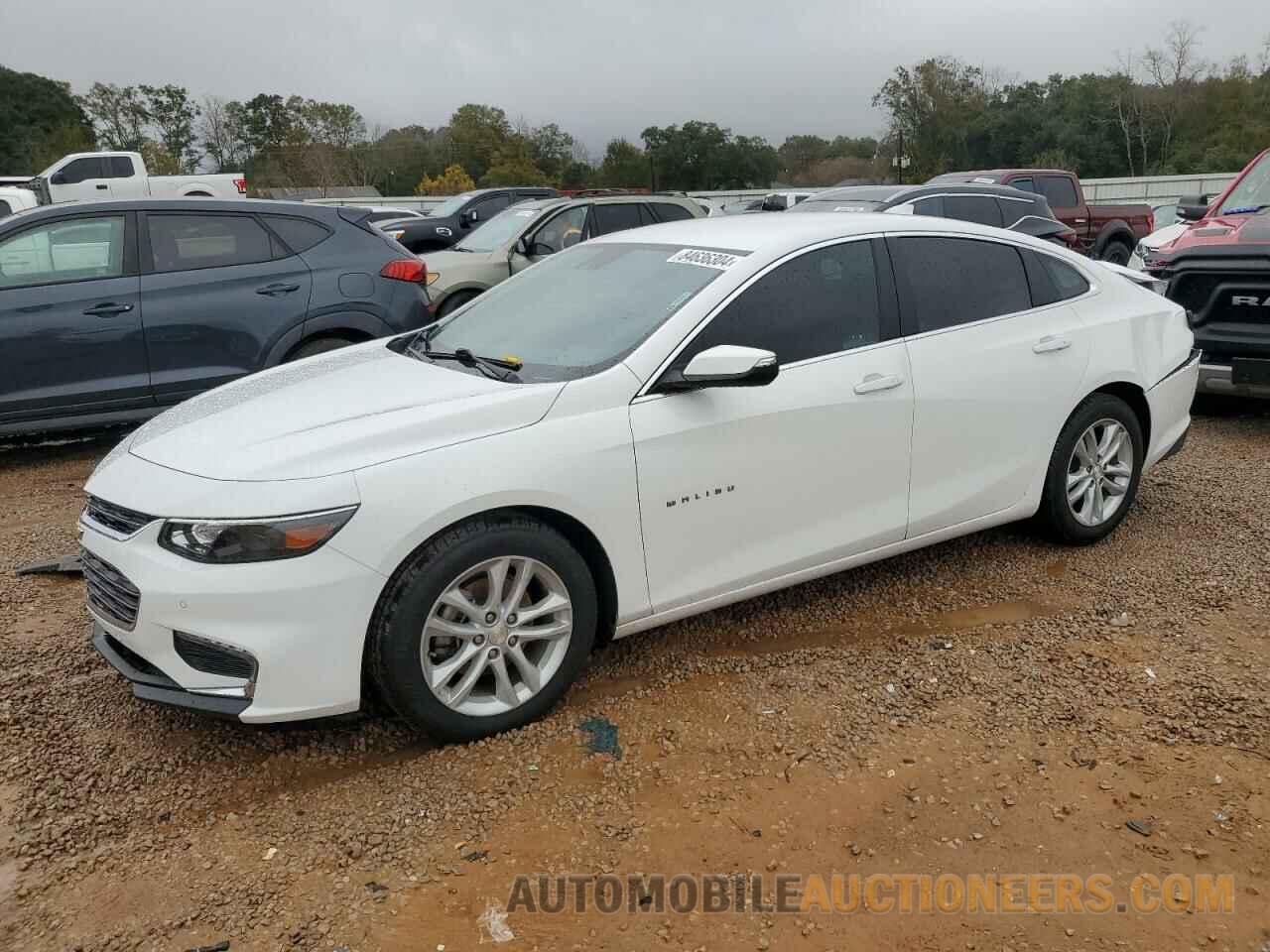 1G1ZD5ST2JF228900 CHEVROLET MALIBU 2018