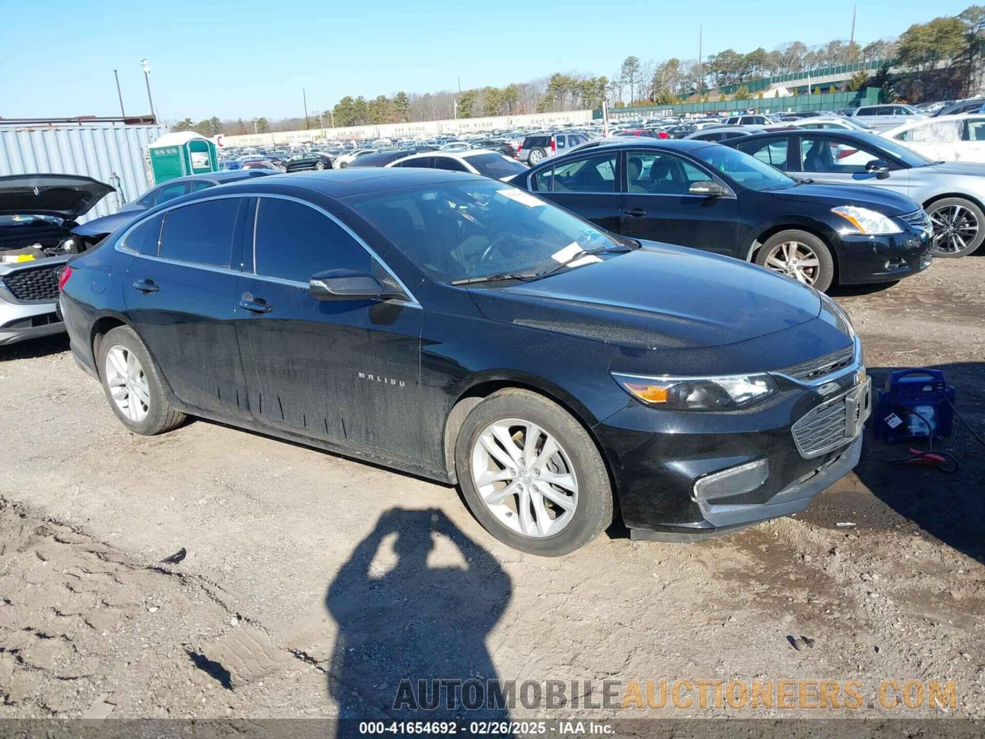 1G1ZD5ST2JF235796 CHEVROLET MALIBU 2018