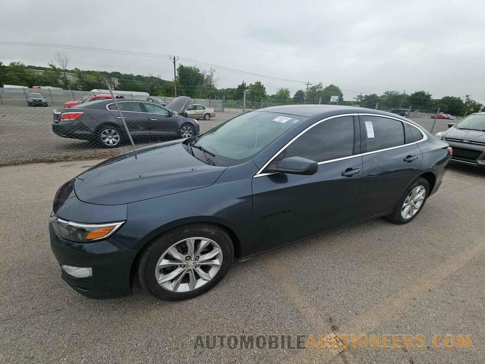 1G1ZD5ST2KF131682 Chevrolet Malibu LT 2019