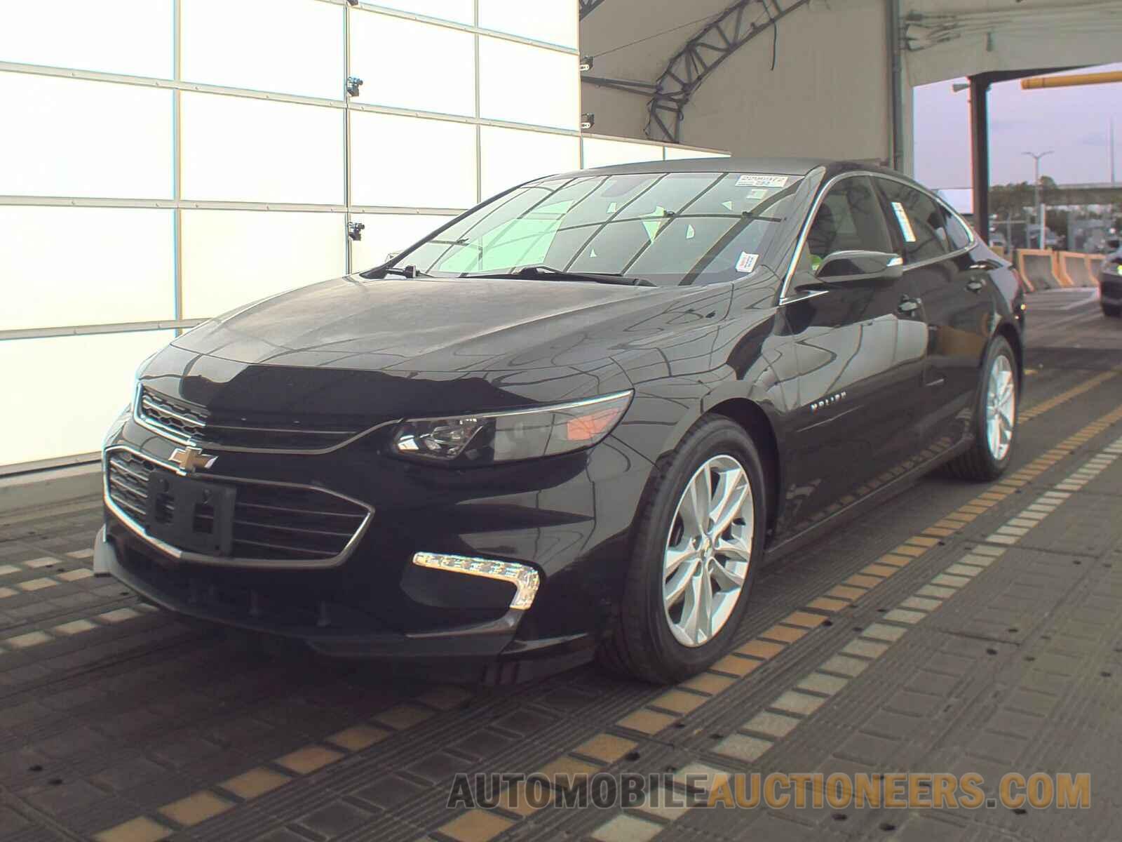 1G1ZD5ST3JF124304 Chevrolet Malibu LT 2018