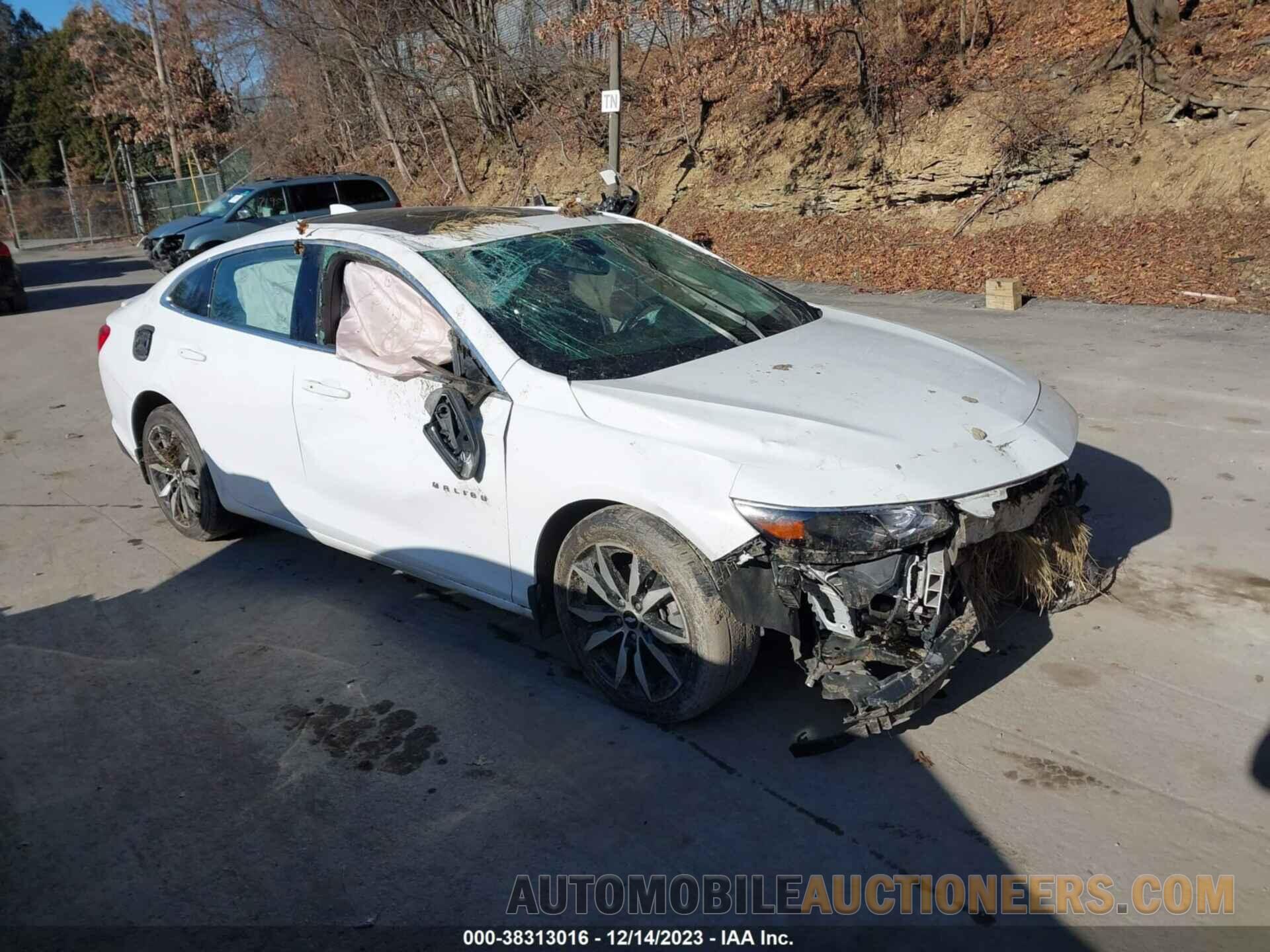 1G1ZD5ST3JF201348 CHEVROLET MALIBU 2018