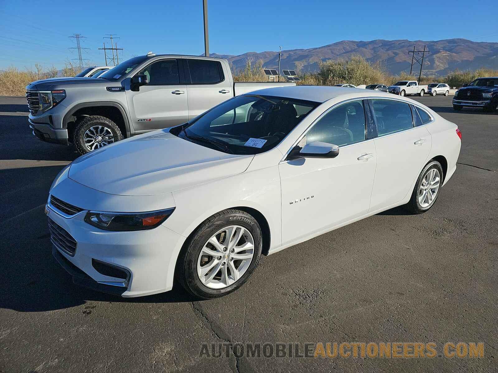 1G1ZD5ST3JF275613 Chevrolet Malibu LT 2018