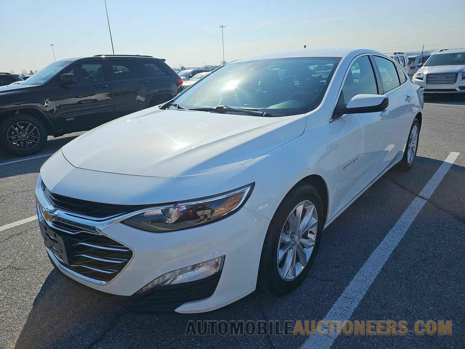 1G1ZD5ST3KF179532 Chevrolet Malibu LT 2019