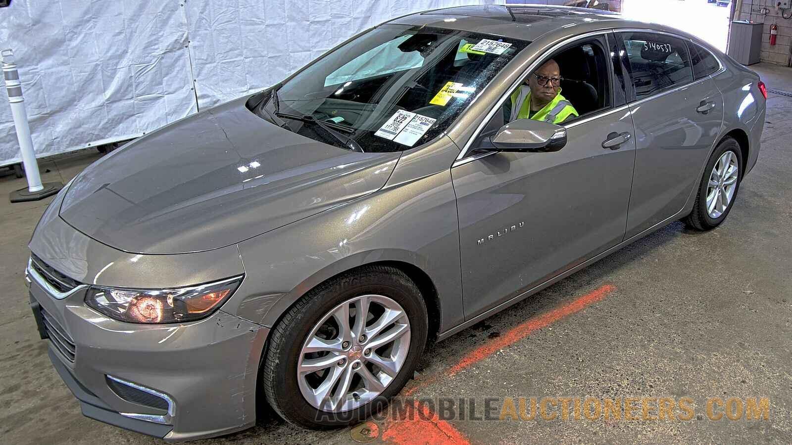 1G1ZD5ST4JF124554 Chevrolet Malibu LT 2018