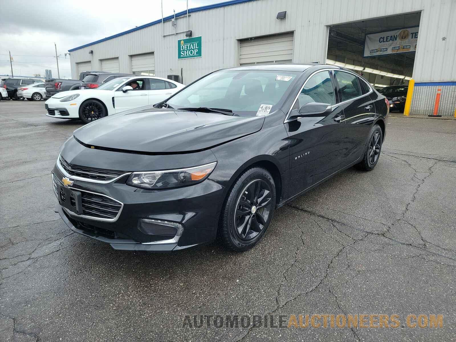 1G1ZD5ST4JF177299 Chevrolet Malibu LT 2018