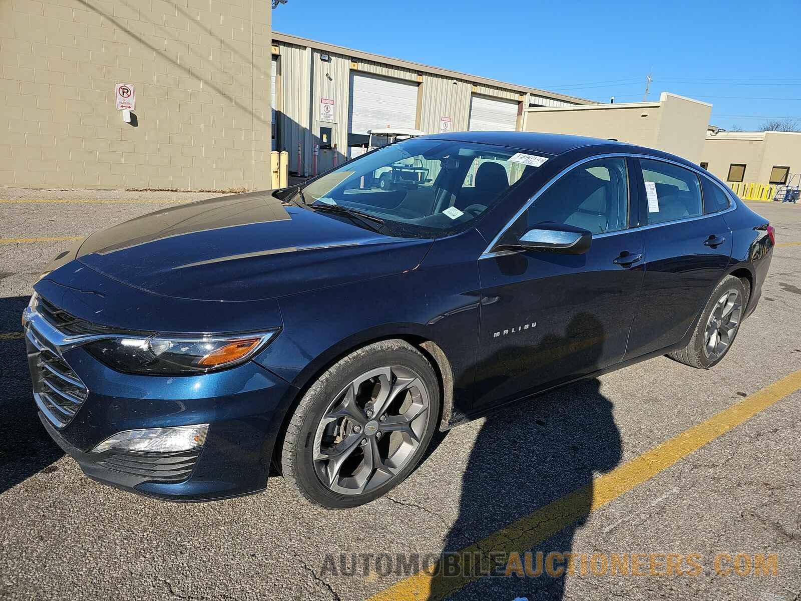 1G1ZD5ST4MF028377 Chevrolet Malibu LT 2021