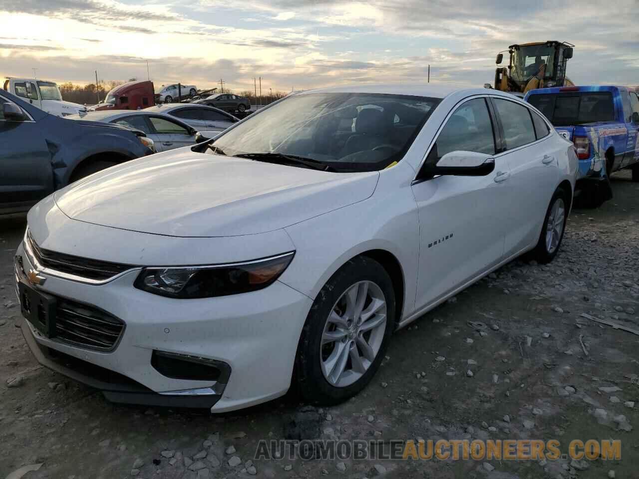 1G1ZD5ST5JF188022 CHEVROLET MALIBU 2018