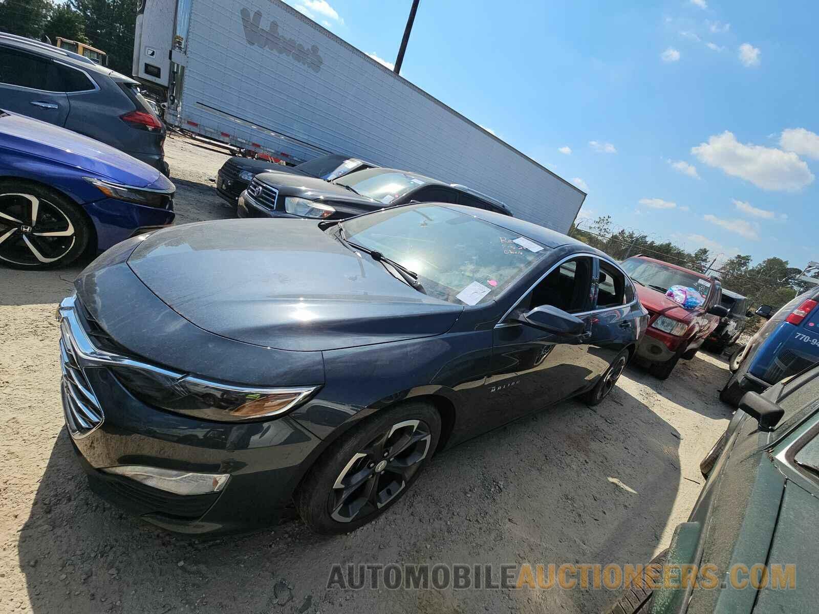 1G1ZD5ST5MF026878 Chevrolet Malibu LT 2021