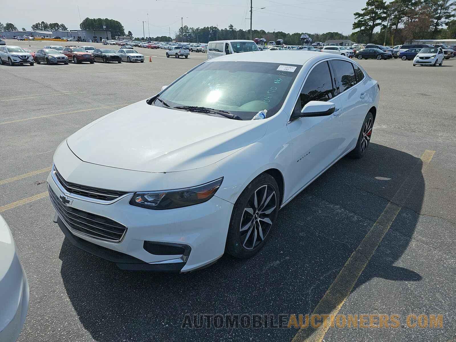 1G1ZD5ST7JF104170 Chevrolet Malibu LT 2018