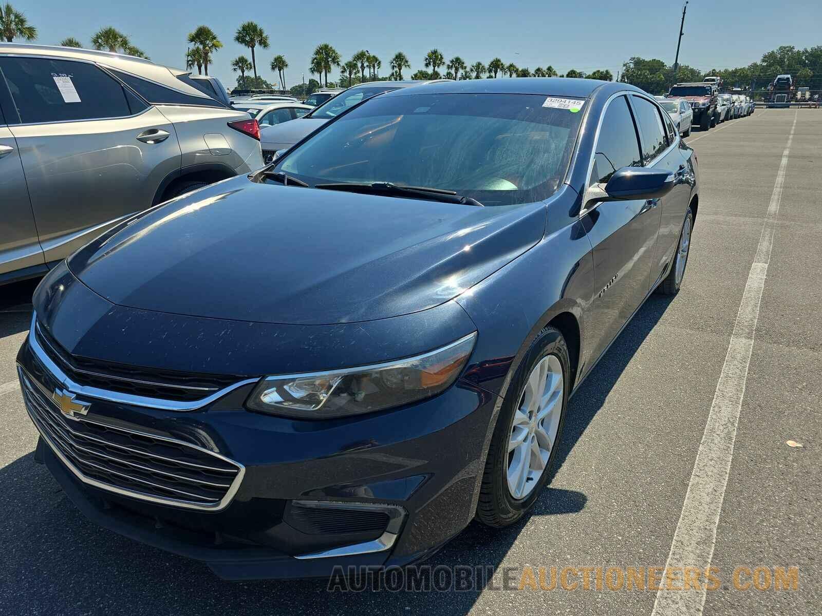 1G1ZD5ST7JF146371 Chevrolet Malibu LT 2018