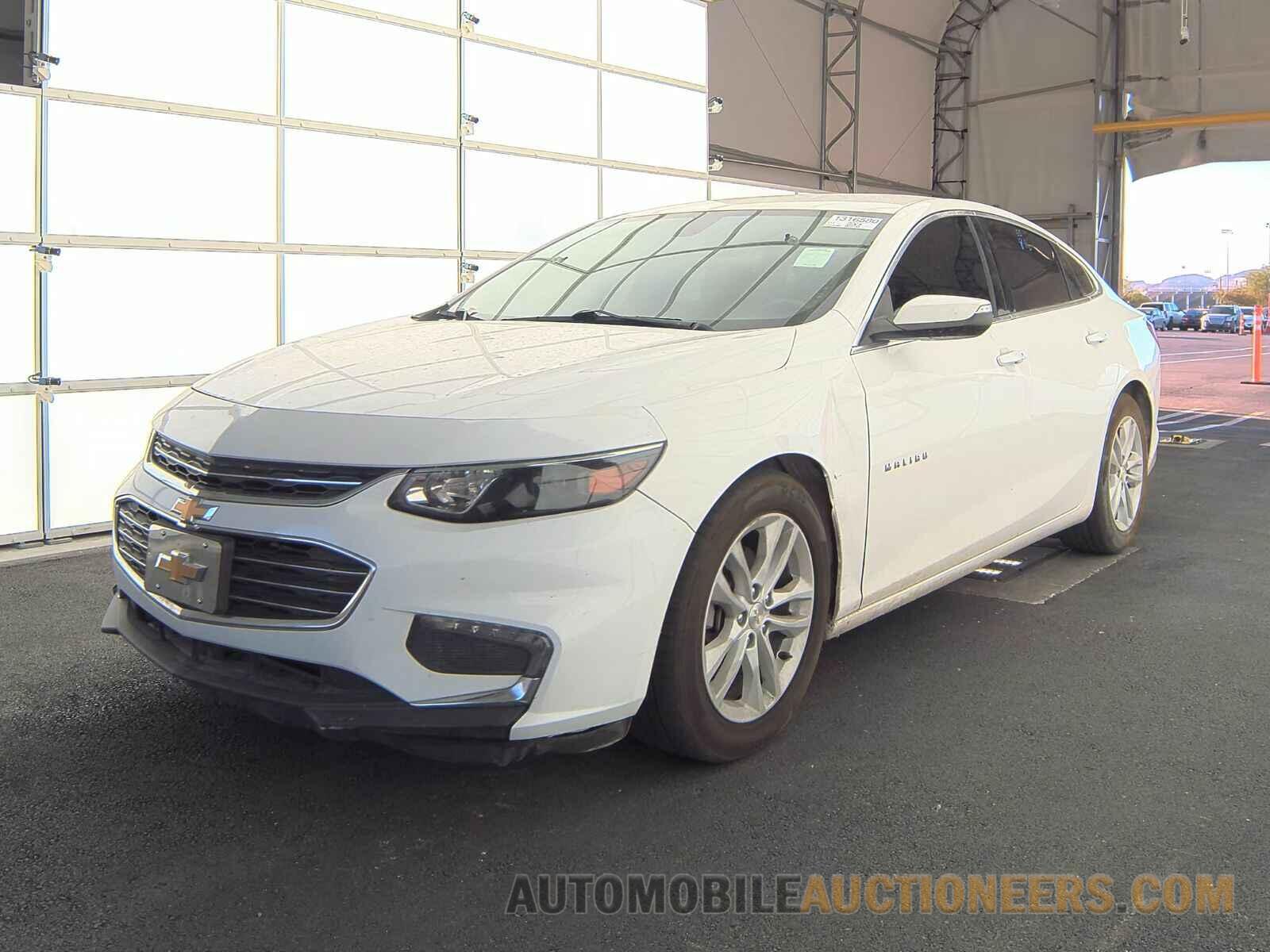 1G1ZD5ST7JF157743 Chevrolet Malibu LT 2018