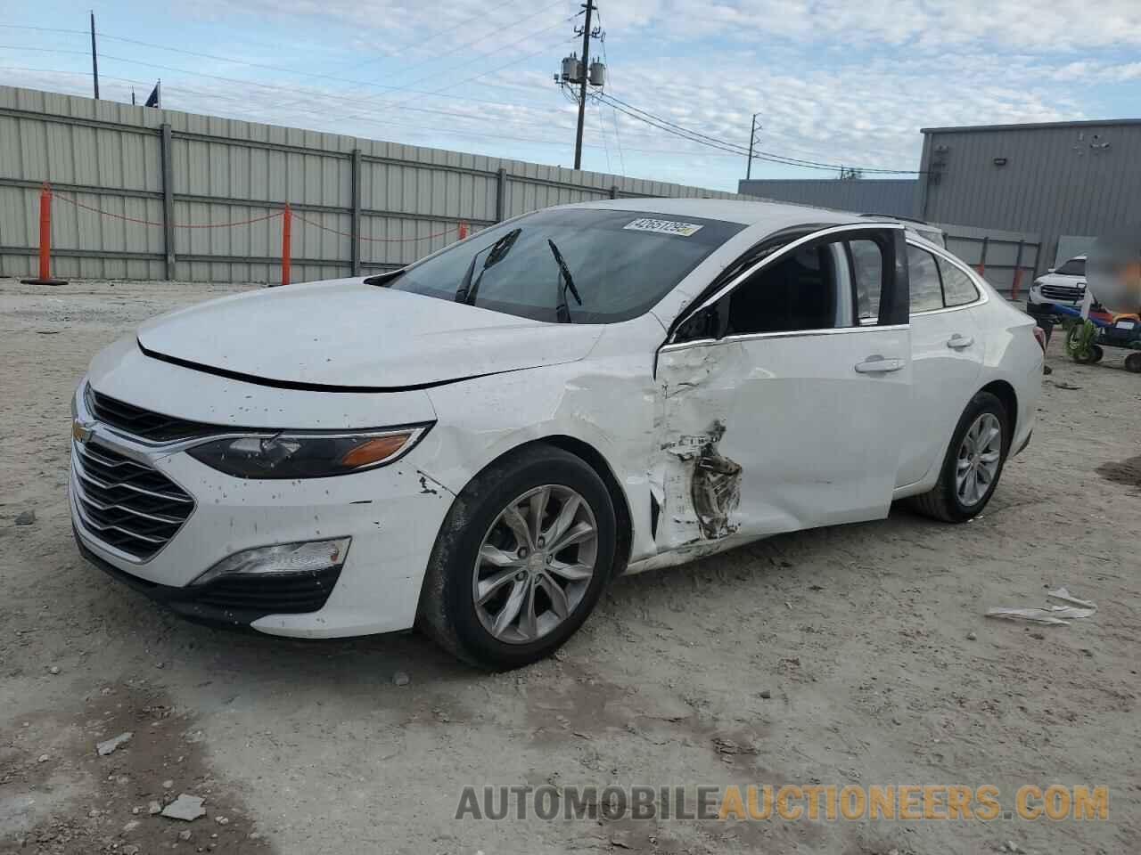 1G1ZD5ST7KF181512 CHEVROLET MALIBU 2019