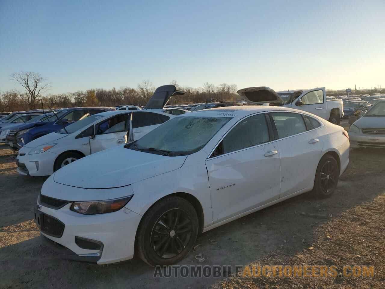 1G1ZD5ST8JF153250 CHEVROLET MALIBU 2018