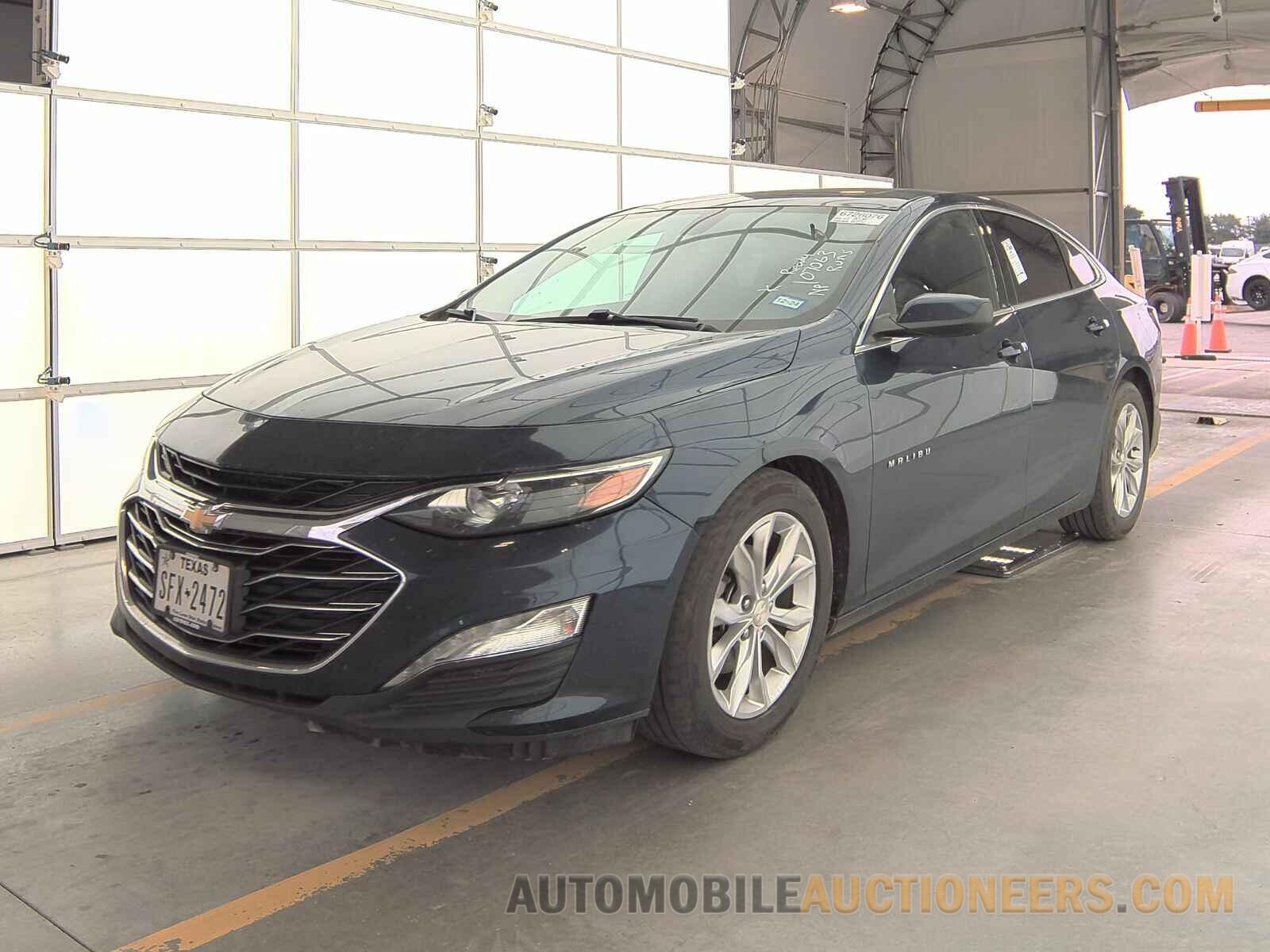 1G1ZD5ST8KF107063 Chevrolet Malibu LT 2019