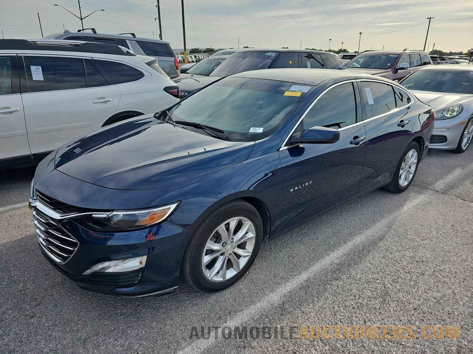 1G1ZD5ST8KF114241 Chevrolet Malibu LT 2019