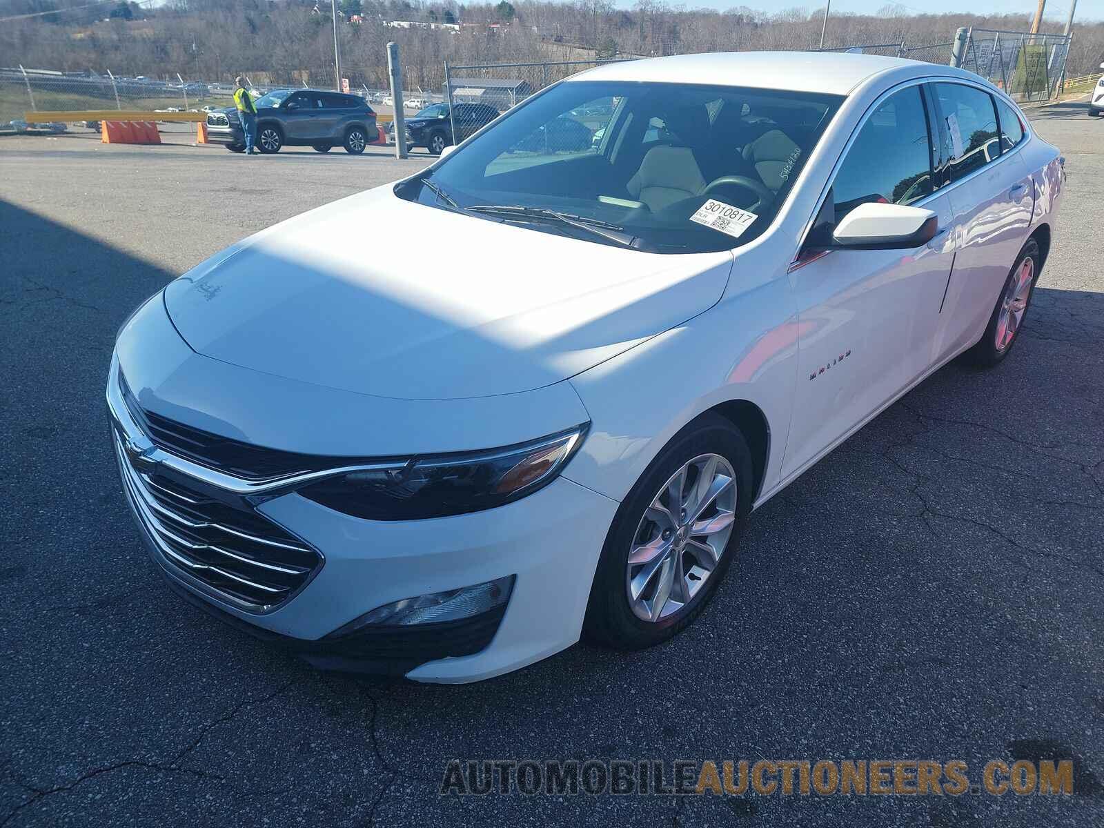 1G1ZD5ST8KF158675 Chevrolet Malibu LT 2019