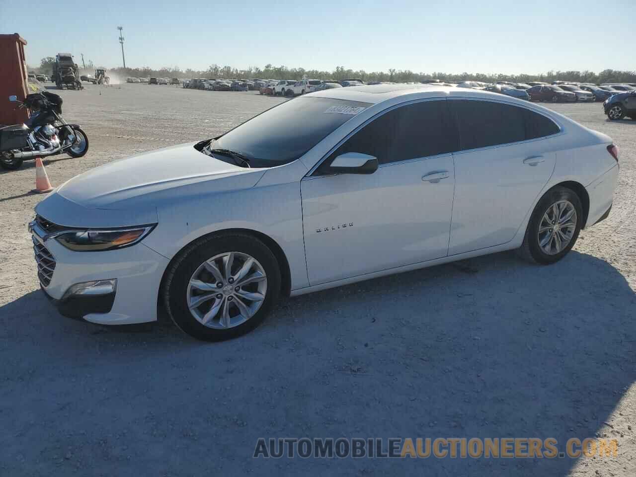 1G1ZD5ST8KF224318 CHEVROLET MALIBU 2019