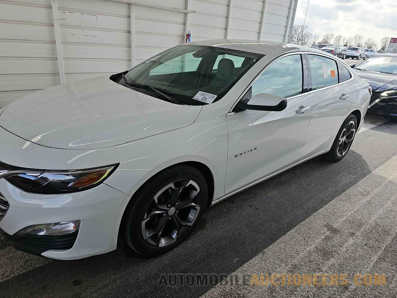 1G1ZD5ST8NF125048 Chevrolet Malibu LT 2022