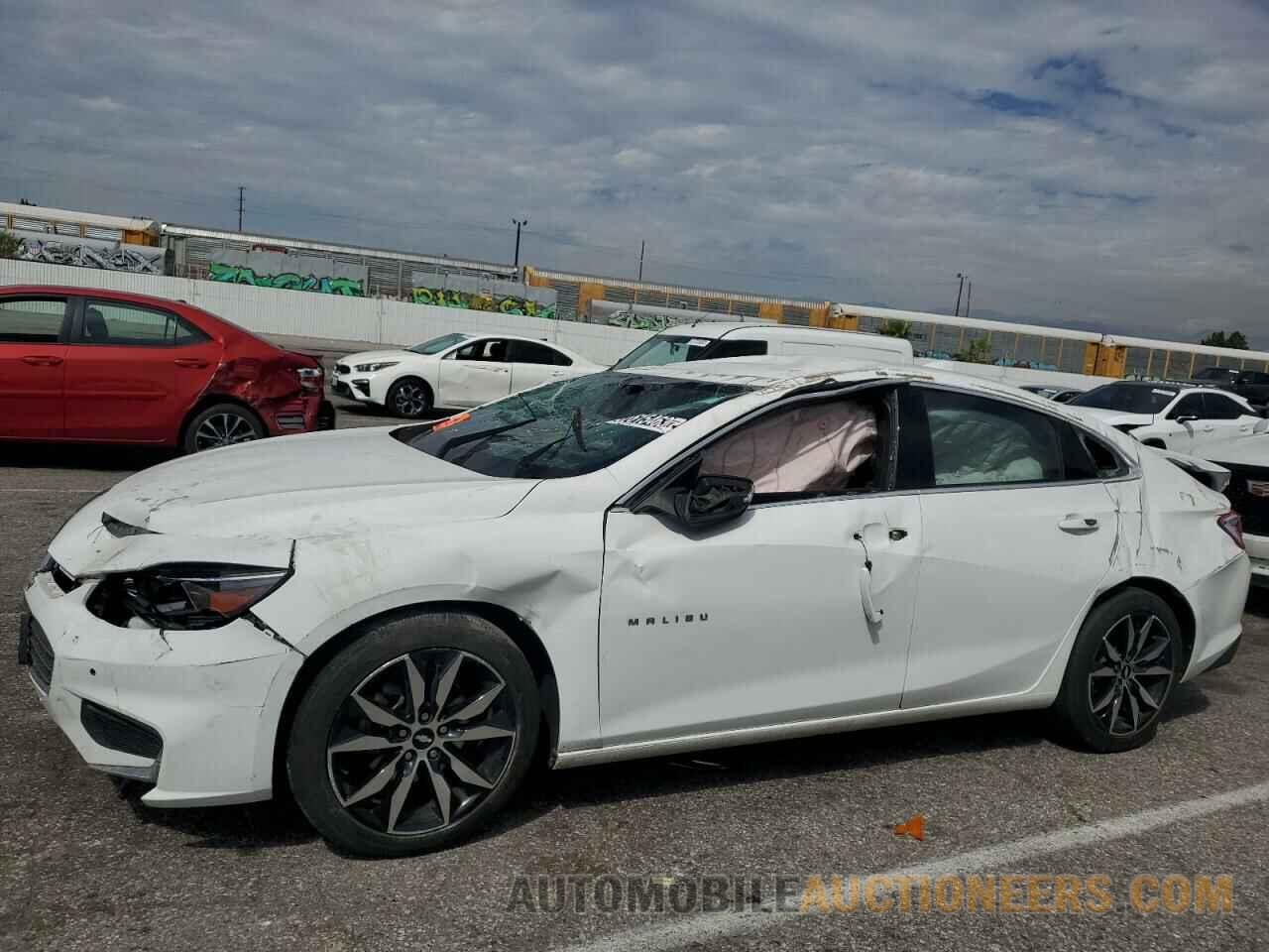 1G1ZD5ST9JF266429 CHEVROLET MALIBU 2018