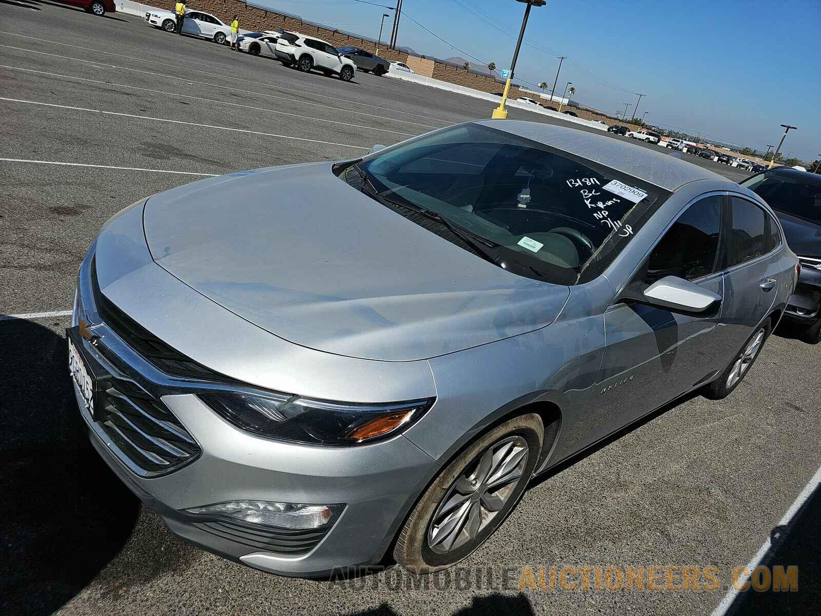 1G1ZD5ST9KF131811 Chevrolet Malibu LT 2019