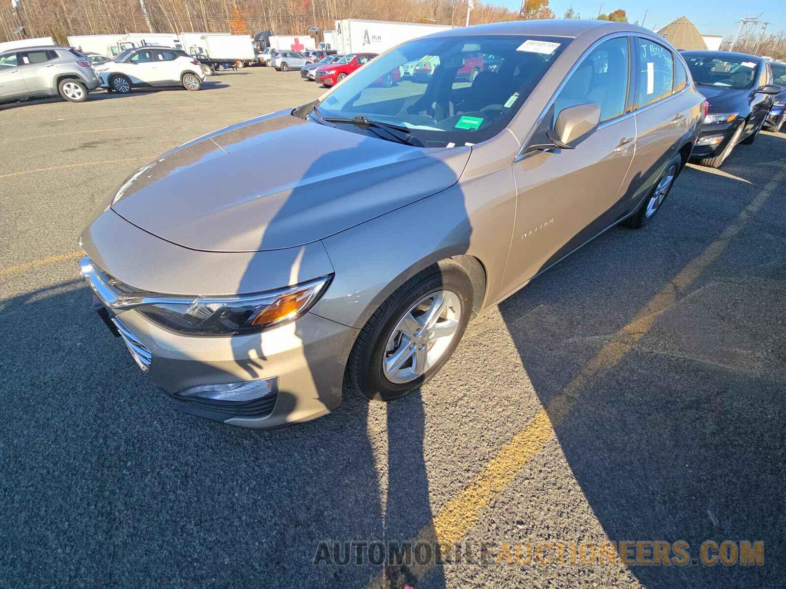 1G1ZD5STXNF150856 Chevrolet Malibu LT 2022