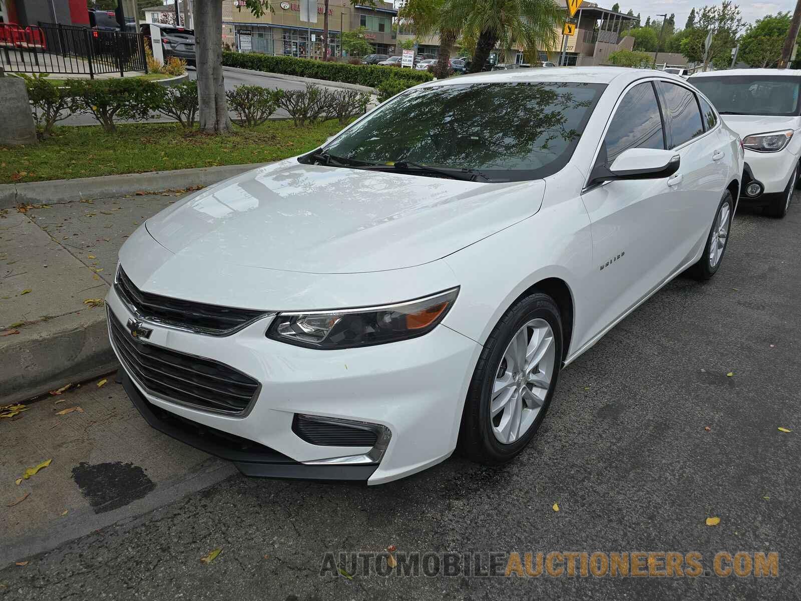 1G1ZE5ST2GF172575 Chevrolet Malibu LT 2016