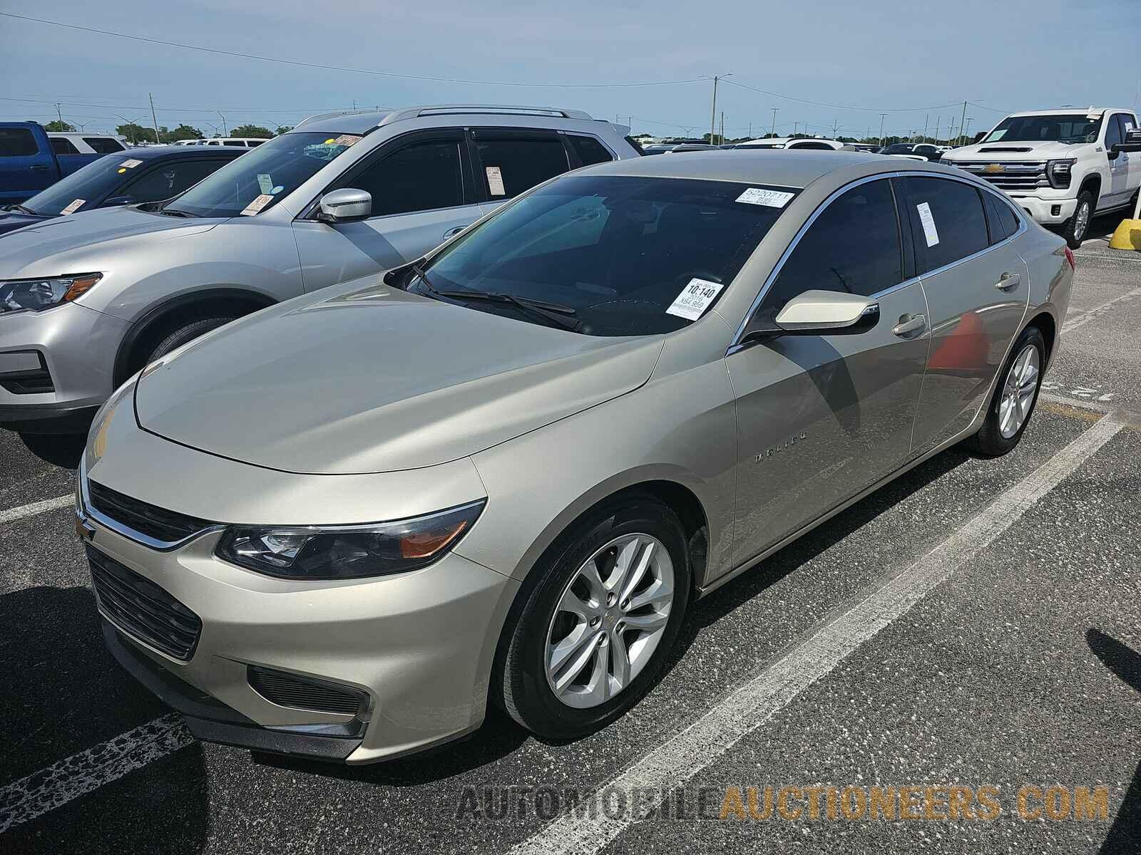 1G1ZE5ST2GF306565 Chevrolet Malibu LT 2016