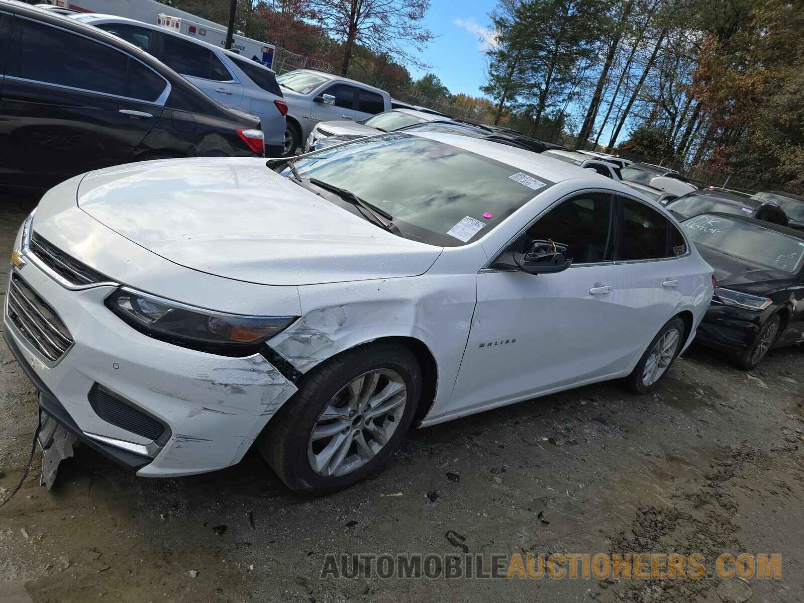 1G1ZE5ST5GF305782 Chevrolet Malibu LT 2016