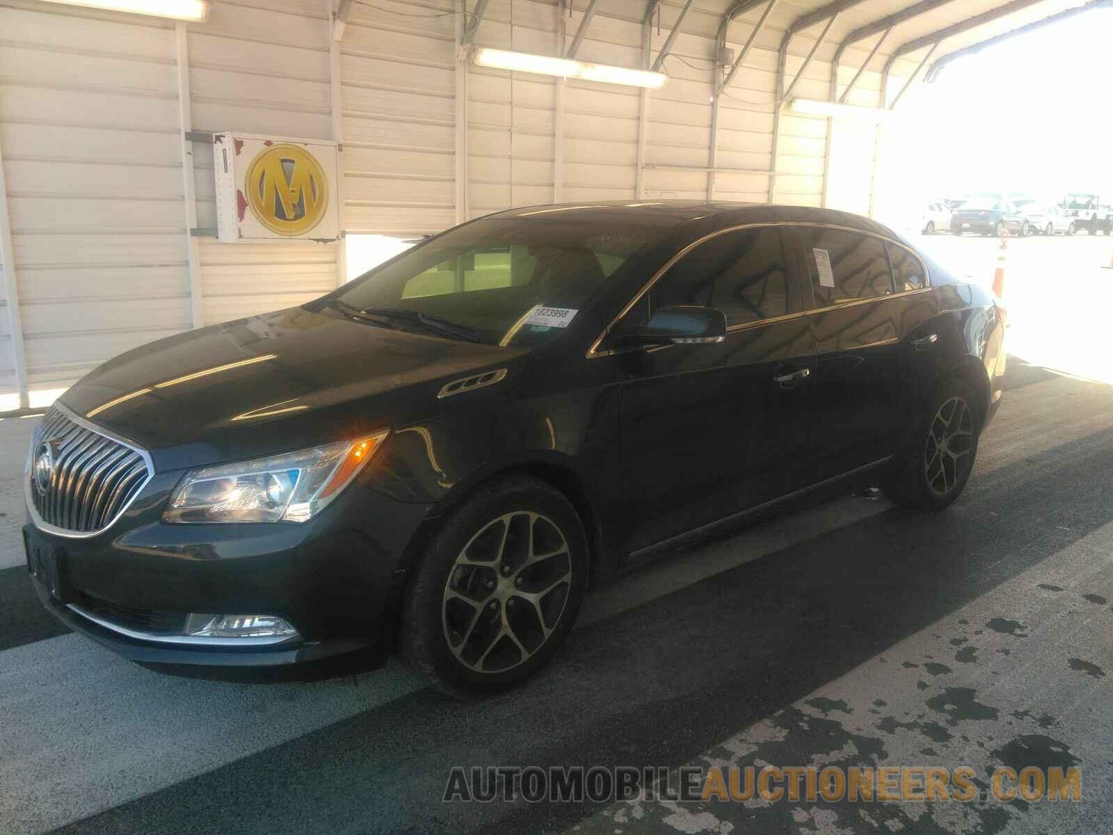 1G4G45G33GF260217 Buick LaCrosse 2016