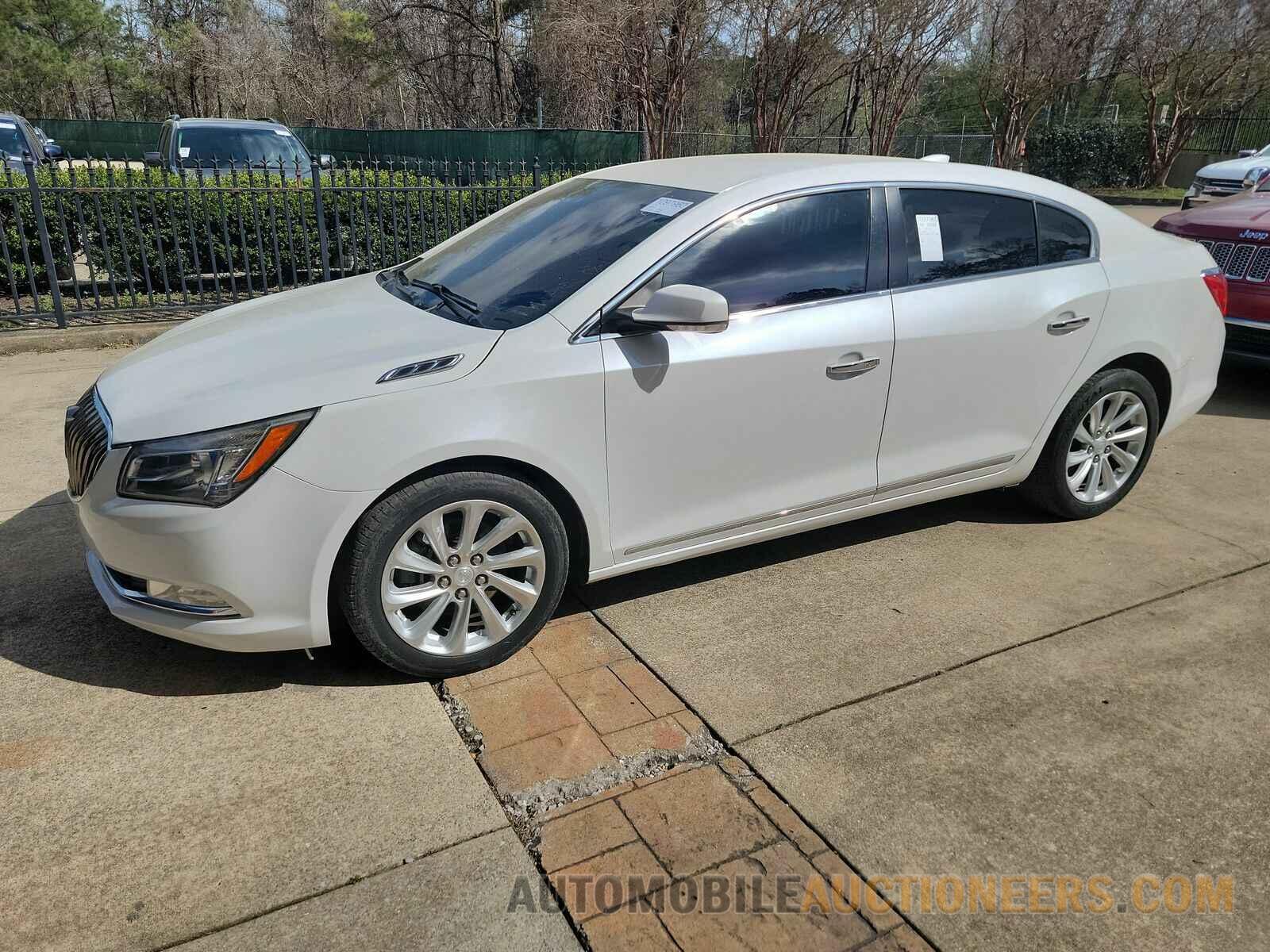 1G4GB5G35GF133264 Buick LaCrosse 2016