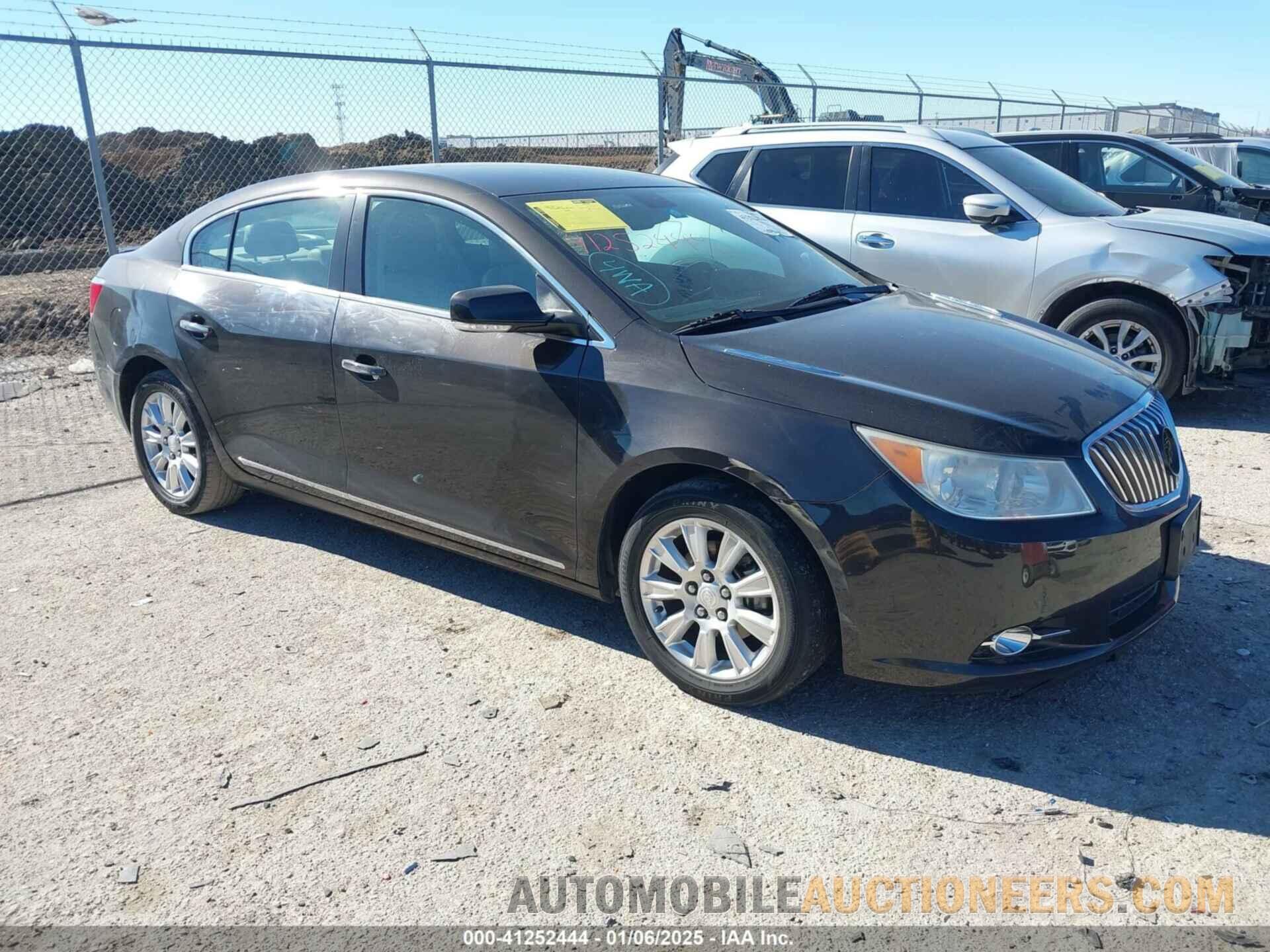 1G4GC5ER4DF325081 BUICK LACROSSE 2013