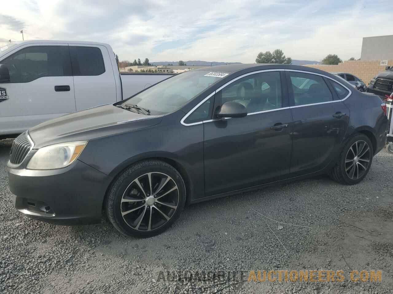 1G4PR5SK5H4119338 BUICK VERANO 2017