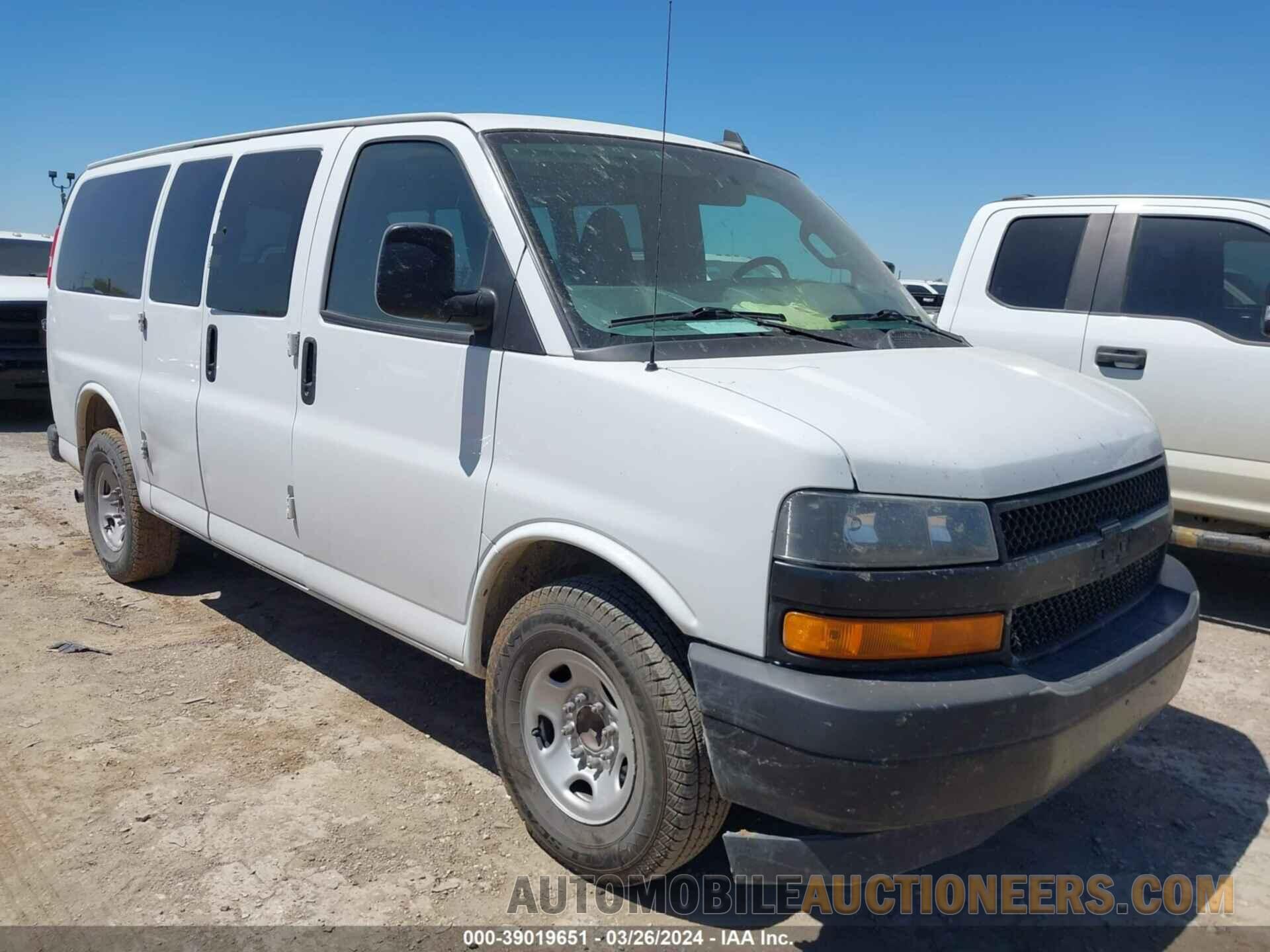 1GAWGEFB7L1239810 CHEVROLET EXPRESS PASSENGER 2020