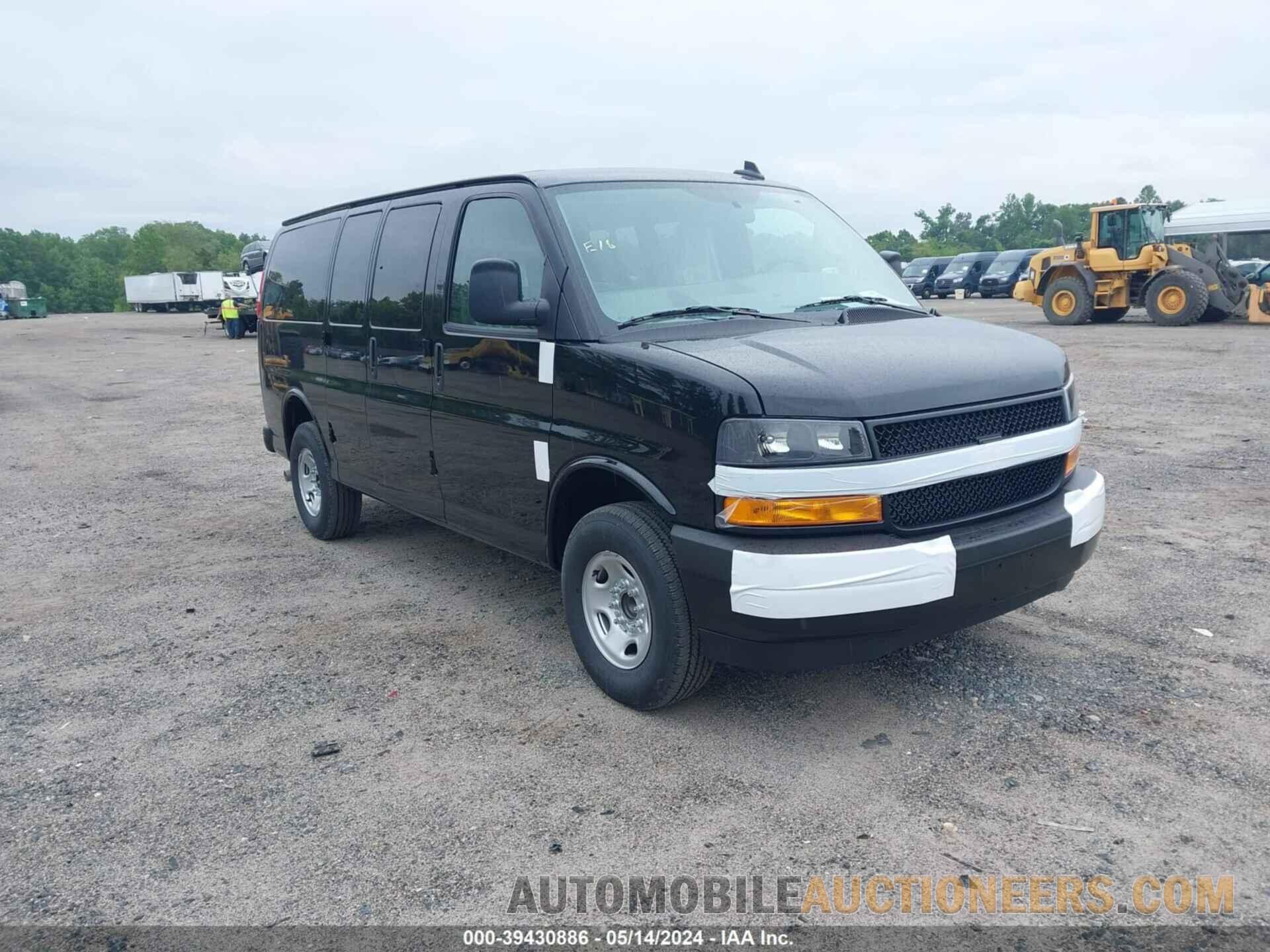 1GAWGEFP1R1176823 CHEVROLET EXPRESS PASSENGER 2024