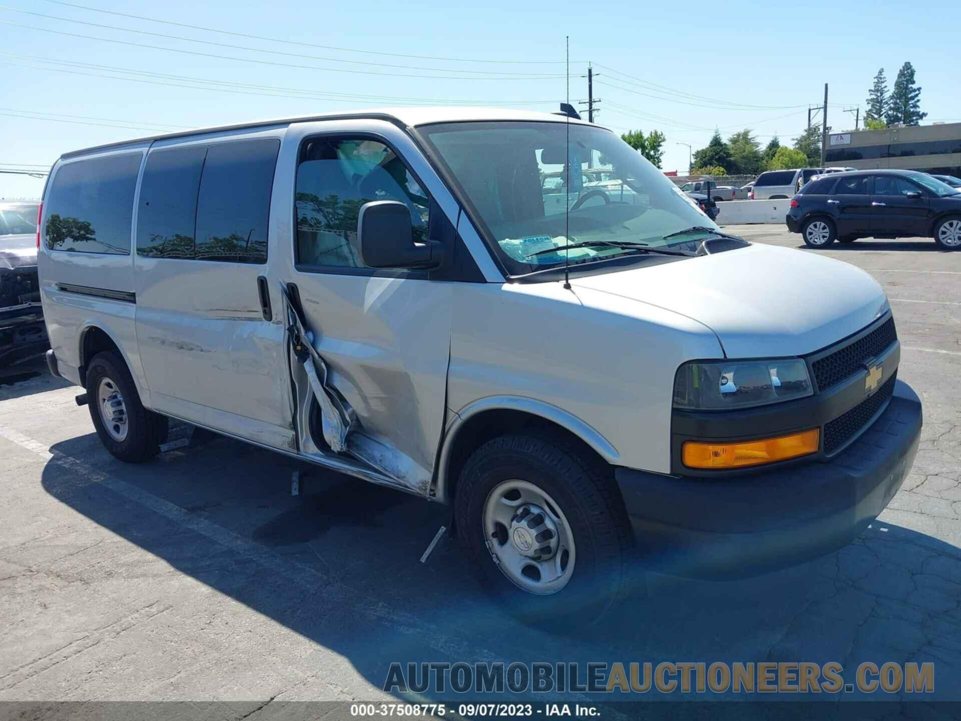 1GAWGEFP5J1336710 CHEVROLET EXPRESS PASSENGER 2018