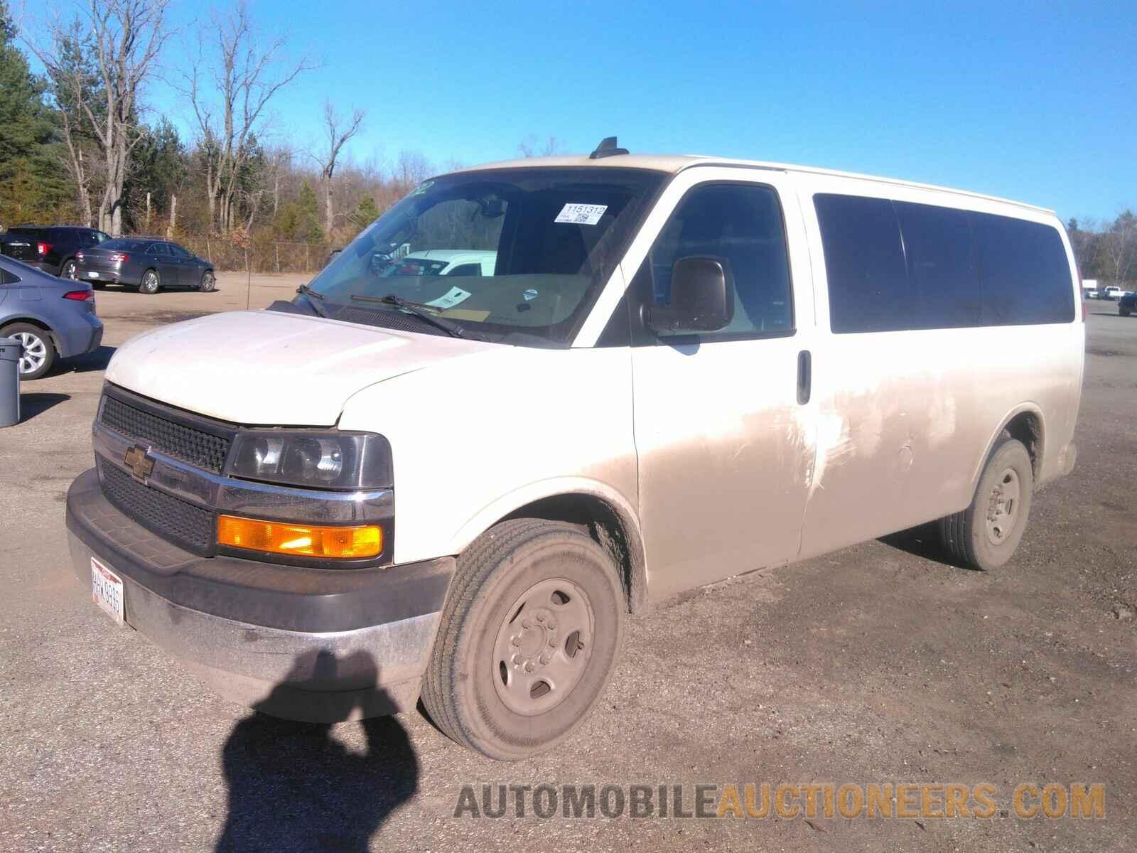 1GAWGFFG6H1177163 Chevrolet Express Passenger 2017