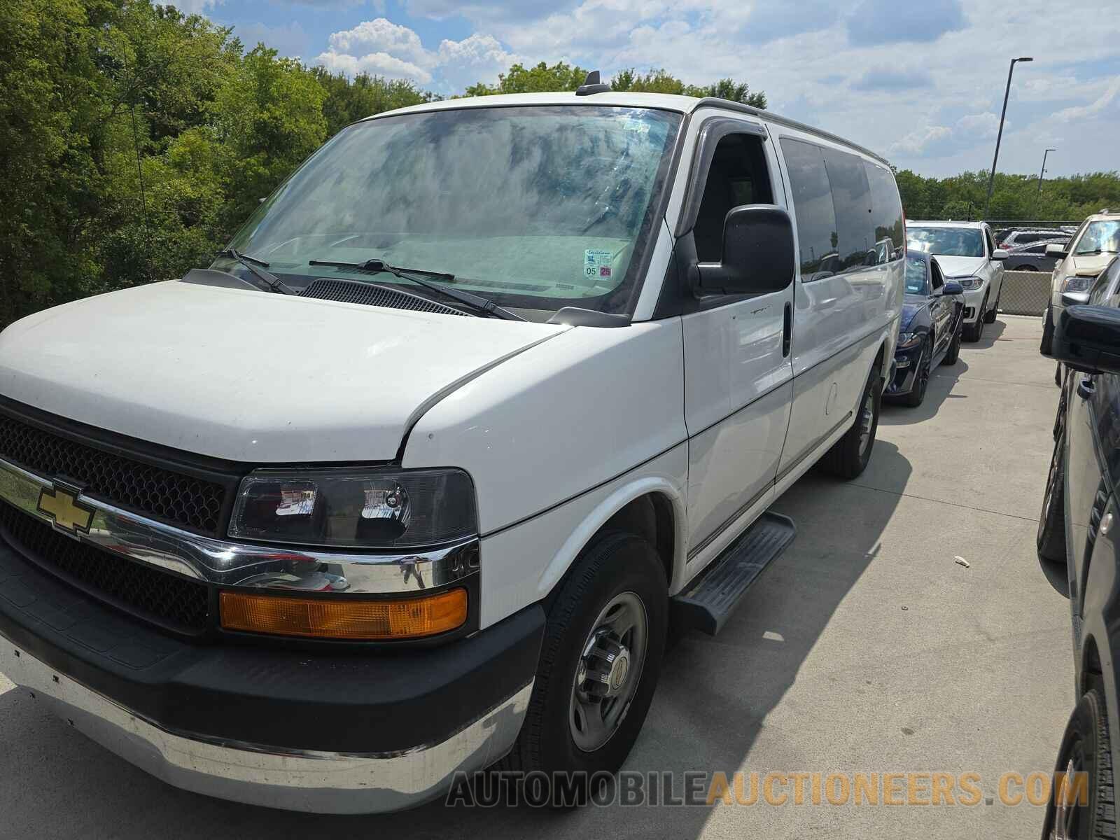 1GAZGMFG7G1242196 Chevrolet Express 2016