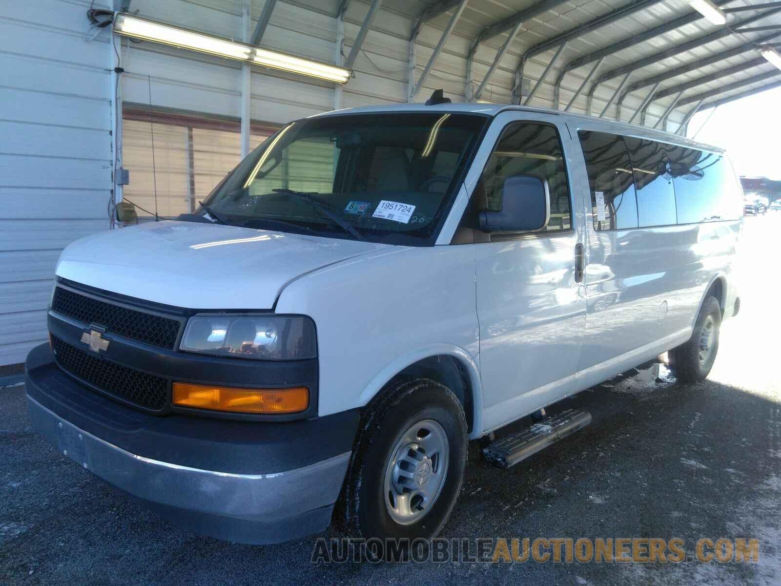 1GAZGNFG7J1221443 Chevrolet Express Passenger 2018