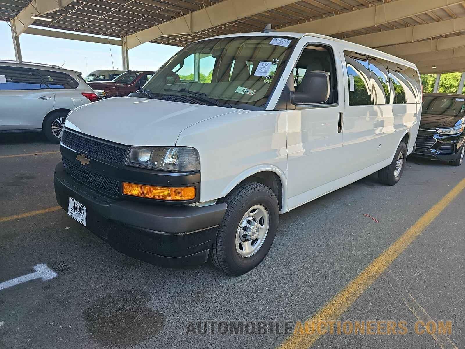 1GAZGNFP8K1224904 Chevrolet Express 2019