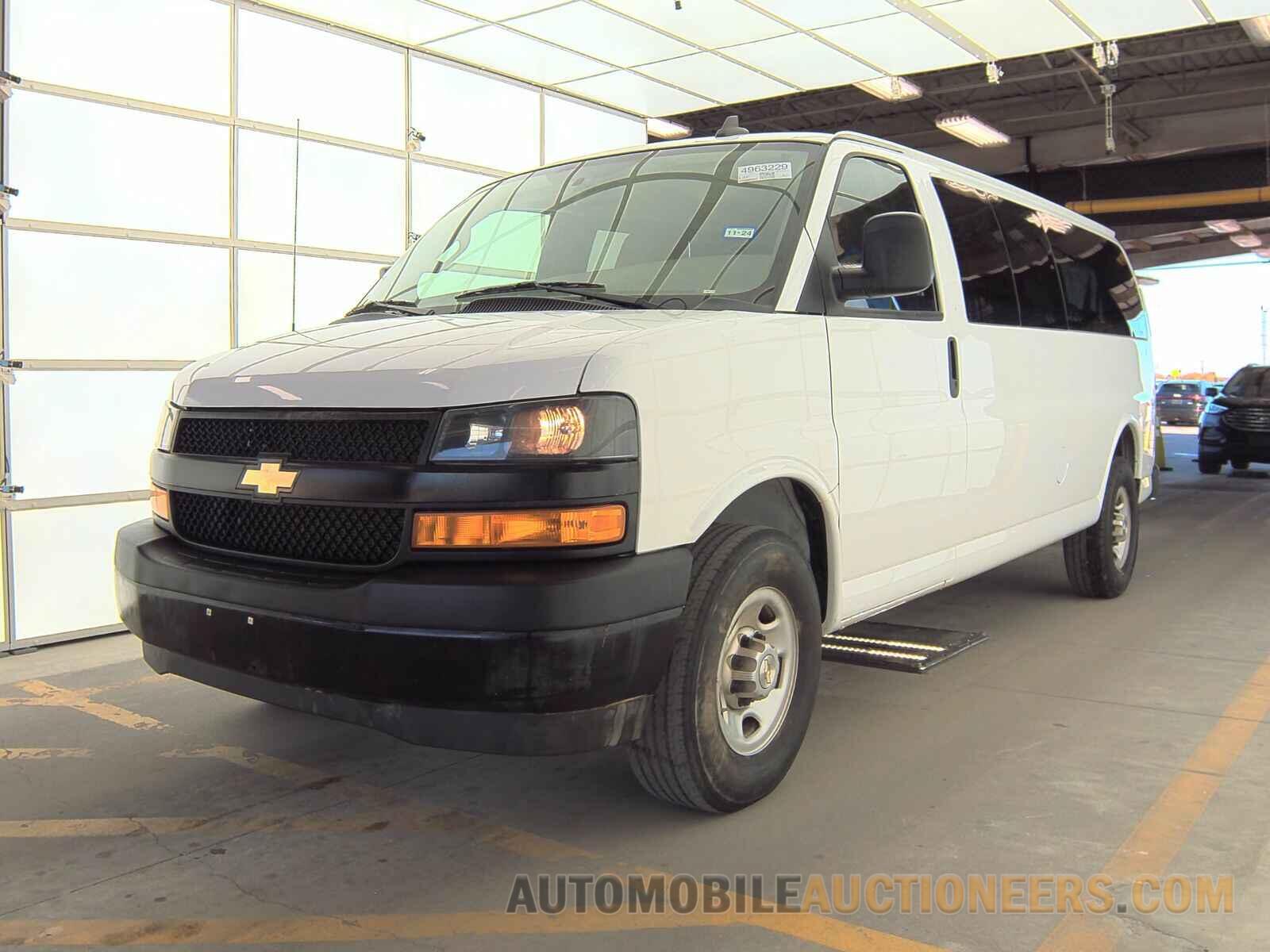 1GAZGNFP9P1119425 Chevrolet Express 2023