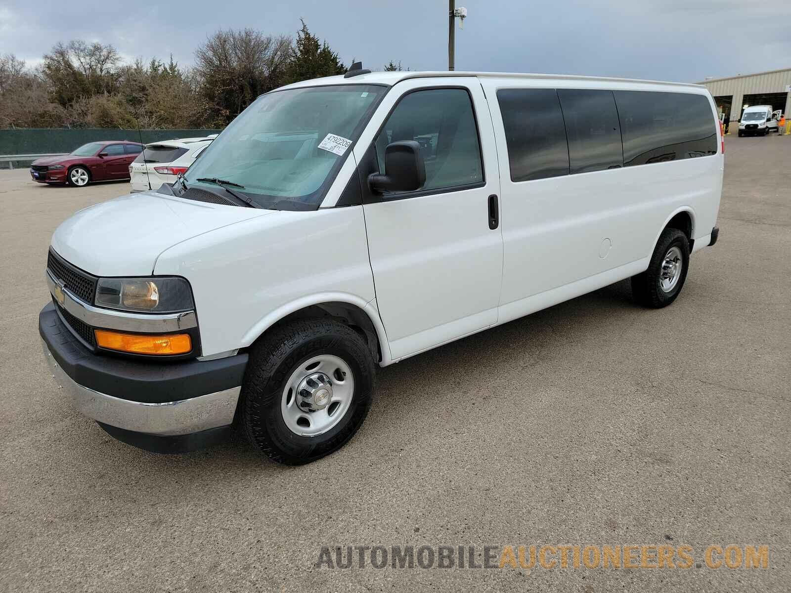 1GAZGPF70M1235359 Chevrolet Express 2021