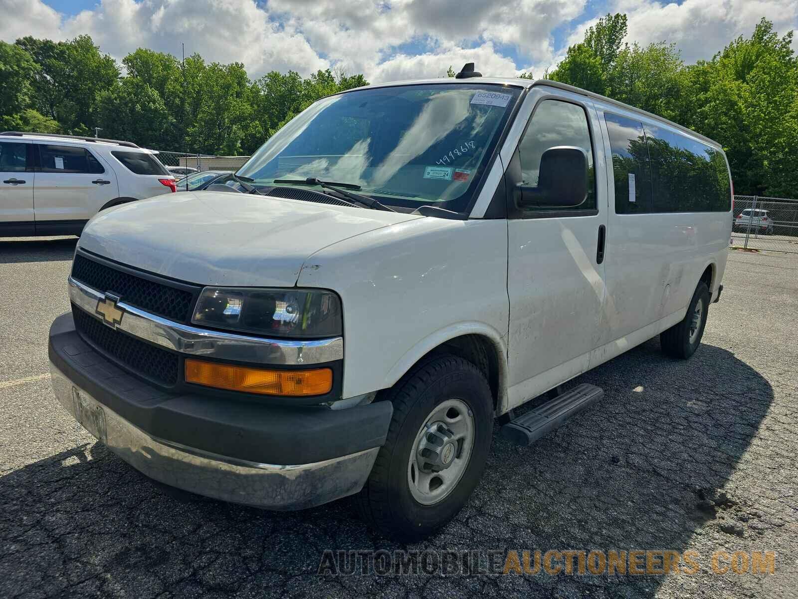 1GAZGPFG1G1172714 Chevrolet Express 2016