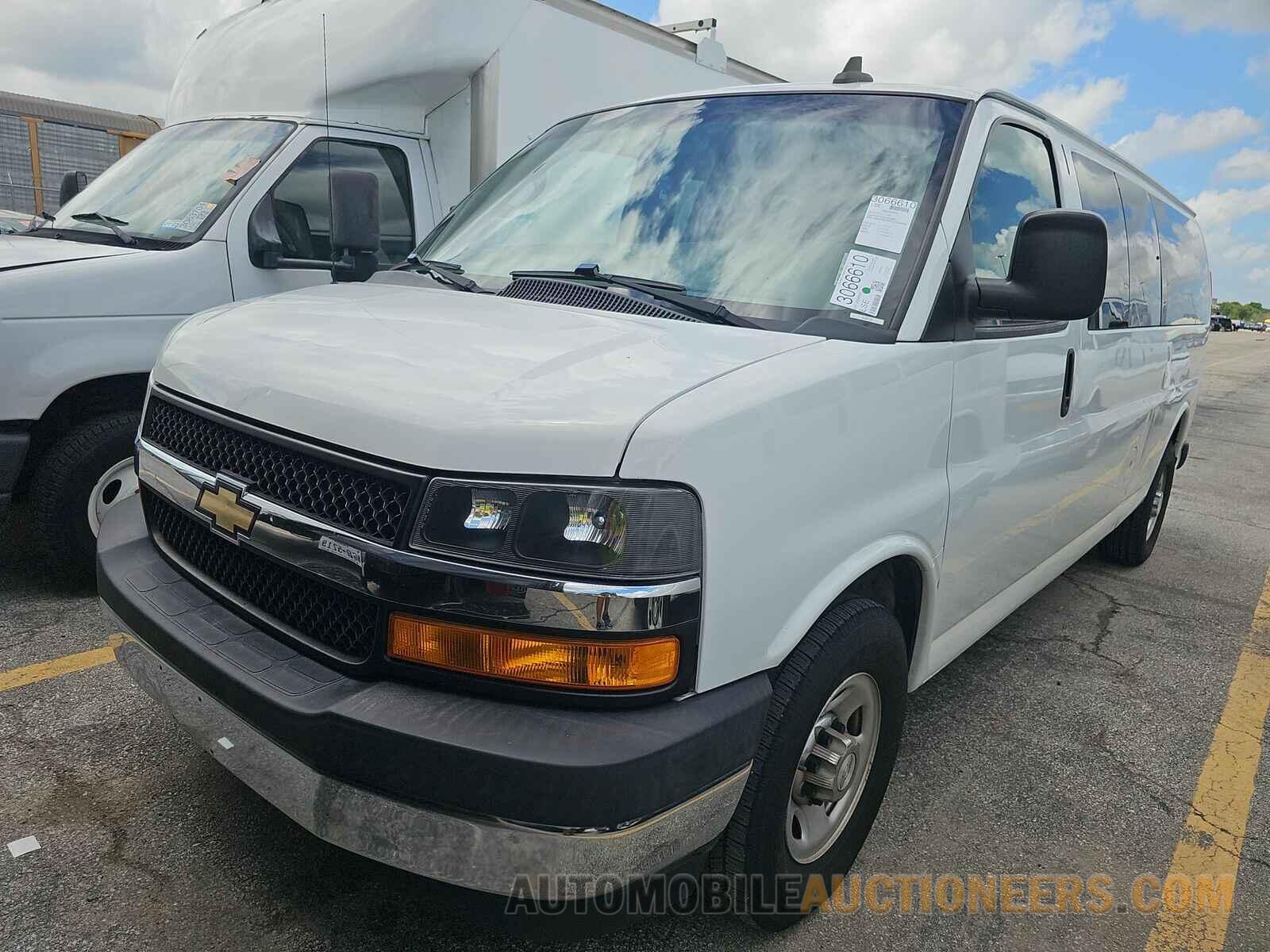 1GAZGPFG1J1244843 Chevrolet Express 2018